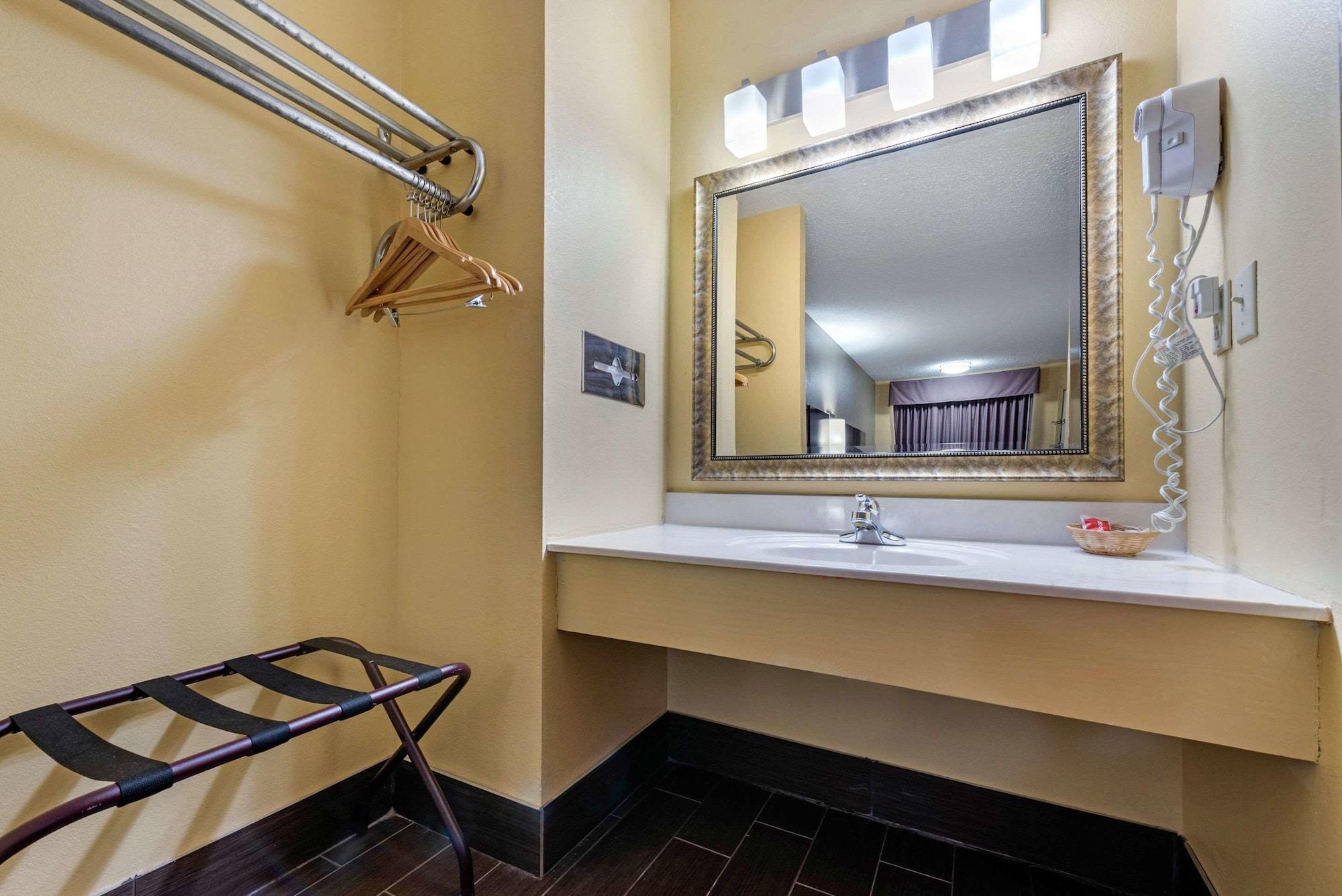 Econo Lodge Лексингтон Экстерьер фото