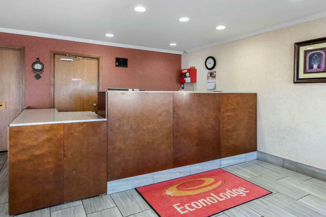 Econo Lodge Лексингтон Экстерьер фото