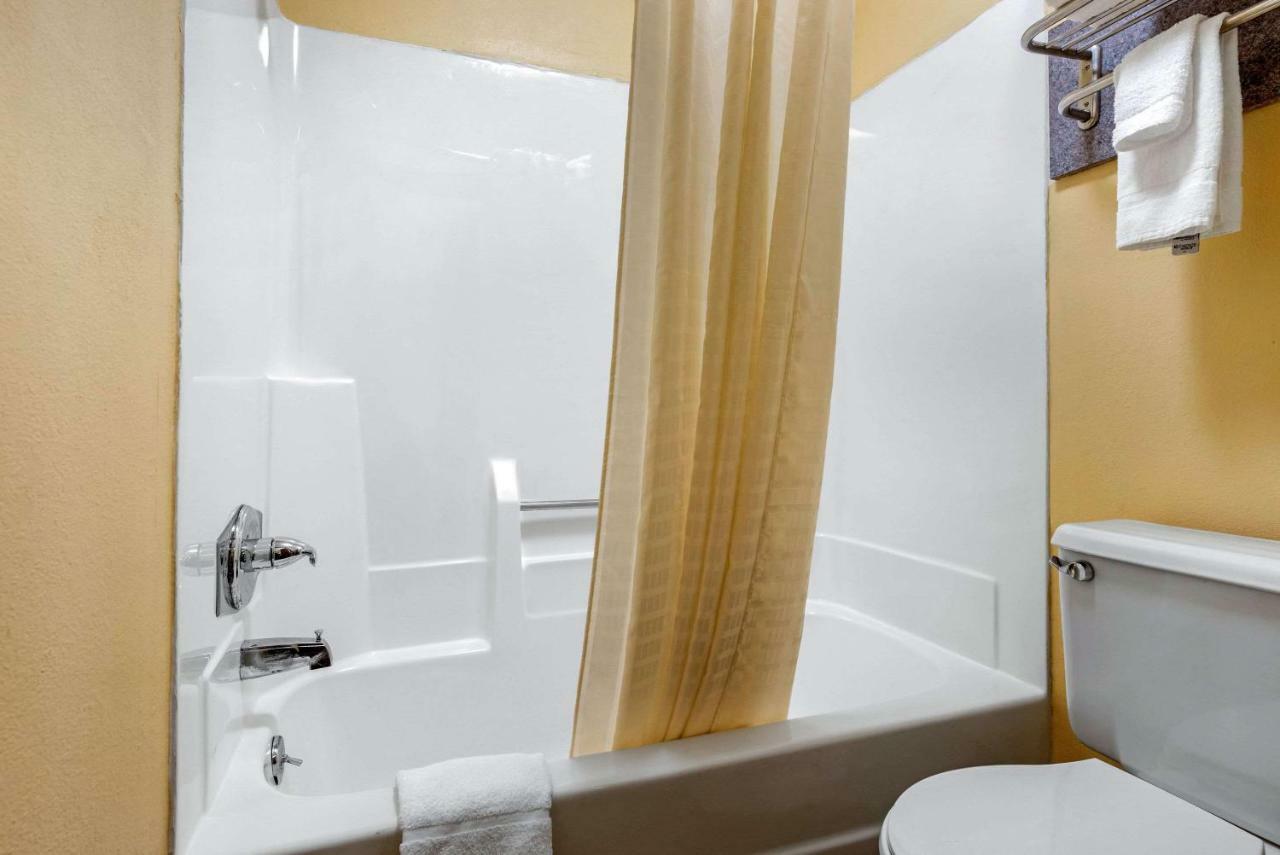 Econo Lodge Лексингтон Экстерьер фото